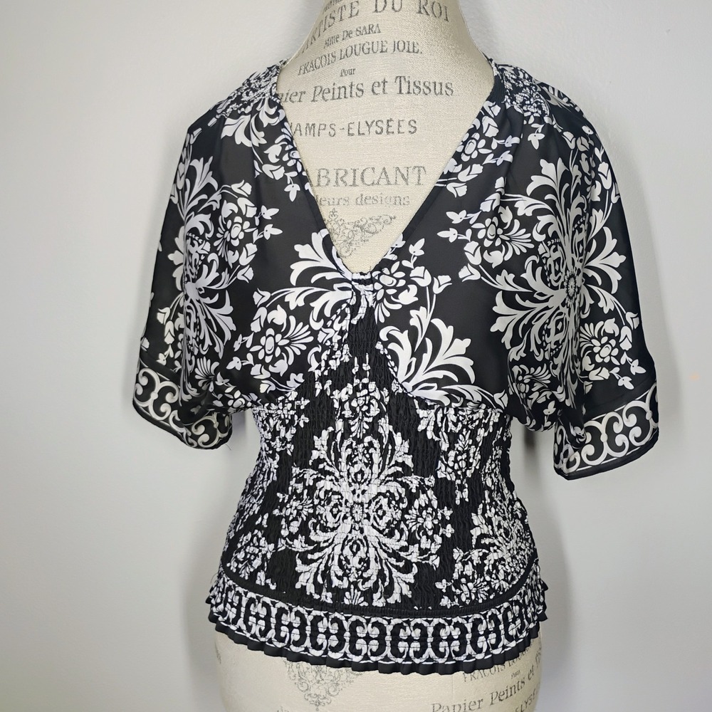 White‎ House Black Market Satin Smocked Top Womens XS Black White Boho Bohemian